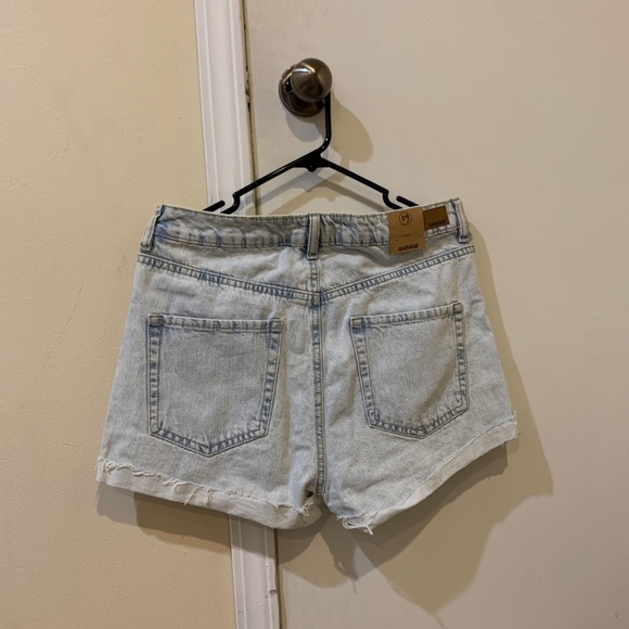 Garage 80s Mom Jean Shorts - Picture 5 of 5
